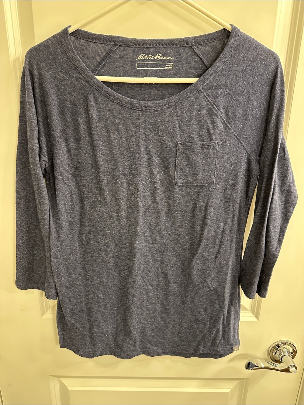 Eddie Bauer Women's Blue Scoop Neck Pocket Top - medium